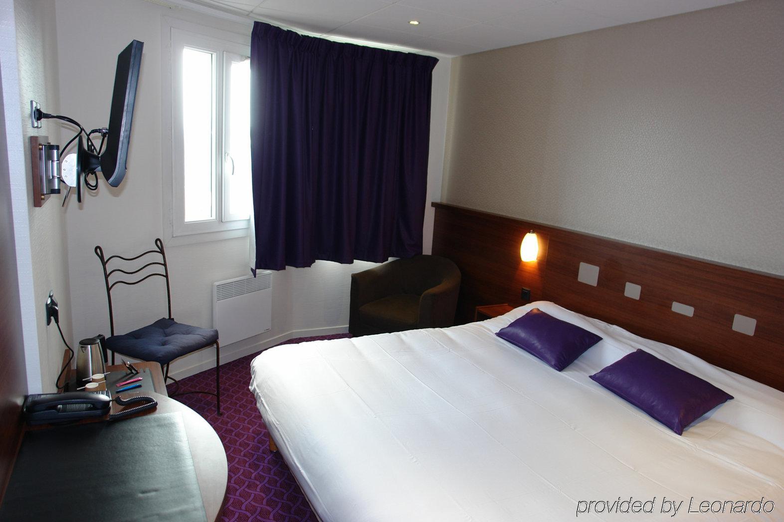 Brit Hotel Tours Sud - Le Cheops Joue-les-Tours Room photo